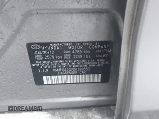 2013 Hyundai Azera z VIN KMHFG4JG7DA199553, wystawiony jako IAAI lot #42218944 z przebiegiem 131 959 mil mil oraz . Historia ofert i sprzedaży dostępna na DreamBid. Obrazek 9.