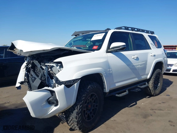 2019 Toyota 4Runner SR5 with VIN JTEBU5JR4K5659014, listed as a IAAI auction lot 41369141 with 90,376 mi miles. Bid and sale history available at carsss.com. Image 2.