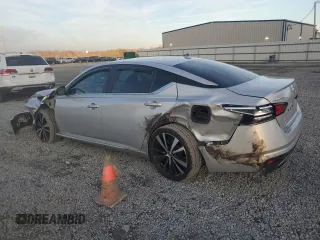 2022 Nissan Altima SR with VIN 1N4BL4CVXNN335359, listed as a Copart auction lot 85569084 with 108,461 mi miles and Salvage Title. Bid and sale history available at DreamBid. Image 2.
