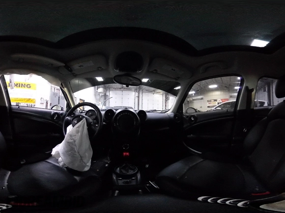 2016 MINI Countryman S z VIN WMWZC5C55GWU00739, wystawiony jako IAAI lot #41333148 z przebiegiem 74 259 mil mil oraz . Historia ofert i sprzedaży dostępna na DreamBid. Obrazek 19.