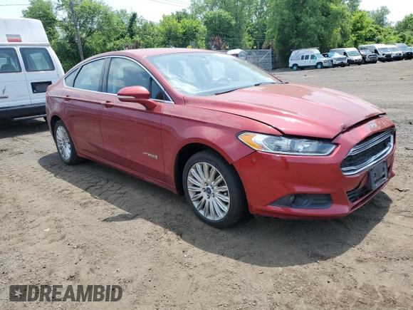 2013 Ford Fusion SE Hybrid z VIN 3FA6P0LUXDR335590, wystawiony jako Copart lot #60541395 z przebiegiem 121 975 mil mil oraz Szkoda całkowita • Salvage title. Historia ofert i sprzedaży dostępna na DreamBid. Obrazek 4.