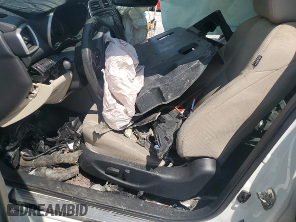 2016 Nissan Maxima SV with VIN 1N4AA6APXGC388398, listed as a Copart auction lot 64221825 with Not provided miles and Clean title. Bid and sale history available at DreamBid. Image 7.
