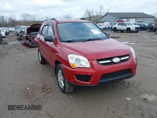 2010 Kia Sportage LX with VIN KNDKGCA32A7701050, listed as a IAAI auction lot 41923879 with 178,614 mi miles and . Bid and sale history available at carsss.com. Image 1.