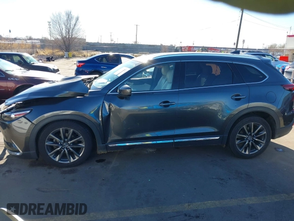 2020 Mazda CX-9 Signature with VIN JM3TCBEYXL0410265, listed as a IAAI auction lot 41226109 with Not Provided miles and . Bid and sale history available at carsss.com. Image 14.