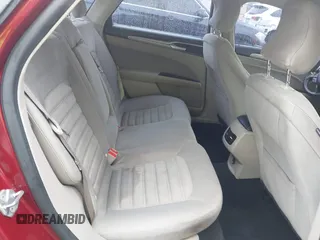 2019 Ford Fusion SE with VIN 3FA6P0HD0KR104302, listed as a IAAI auction lot 41550333 with 73,894 mi miles. Bid and sale history available at carsss.com. Image 8.