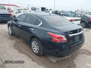 2014 Nissan Altima 2.5 S with VIN 1N4AL3AP7EN236735, listed as a IAAI auction lot 42079042 with 130,873 mi miles. Bid and sale history available at carsss.com. Image 3.