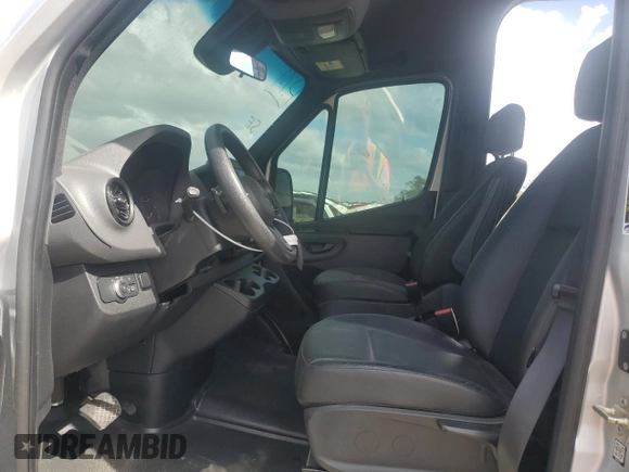 2020 Mercedes-Benz Sprinter with VIN W1Z4EFHY1LP267084, listed as a Copart auction lot 77692904 with 6,062 mi miles and Non Repairable. Bid and sale history available at DreamBid. Image 7.