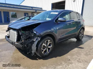 2020 Kia Sportage LX with VIN KNDPMCAC7L7820102, listed as a Copart auction lot 50728475 with 32,497 mi miles and Salvage Title. Bid and sale history available at carsss.com. Image 1.