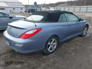 2008 Toyota Solara SE z VIN 4T1FA38P58U156285, wystawiony jako IAAI lot #41553837 z przebiegiem 114 391 mil mil oraz . Historia ofert i sprzedaży dostępna na DreamBid. Obrazek 4.