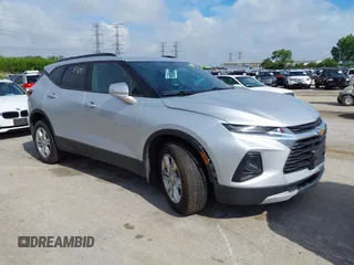 2020 Chevrolet Blazer LT с VIN 3GNKBJRS0LS552471, выставлен на аукционе IAAI как лот 42368381 с пробегом 89 697 миль миль и . История ставок и продаж доступна на DreamBid. Изображение 1.