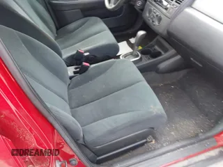2010 Nissan Versa S с VIN 3N1BC1AP4AL382784, выставлен на аукционе IAAI как лот 42198622 с пробегом 110 169 миль миль и . История ставок и продаж доступна на DreamBid. Изображение 5.