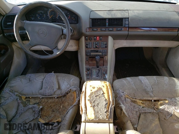 1995 Mercedes-Benz S with VIN WDBGA43E3SA274329, listed as a Copart auction lot 71117994 with Not Provided miles and Clean Title. Bid and sale history available at DreamBid. Image 8.