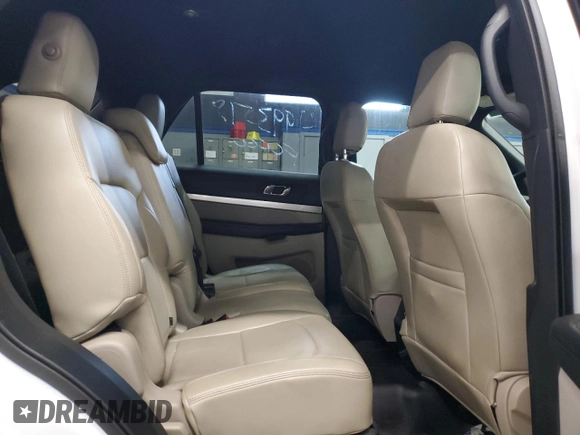 2018 Ford Explorer z VIN 1FM5K8BH1JGC01881, wystawiony jako Copart lot #83747304 z przebiegiem 130 218 mil mil oraz Czysty tytuł • Clean title. Historia ofert i sprzedaży dostępna na DreamBid. Obrazek 11.