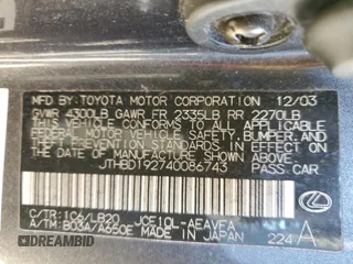 2004 Lexus IS 300/350 z VIN JTHBD192740086743, wystawiony jako Copart lot #84852754 z przebiegiem 166 236 mil mil oraz Nie do naprawy • Non repairable. Historia ofert i sprzedaży dostępna na DreamBid. Obrazek 13.