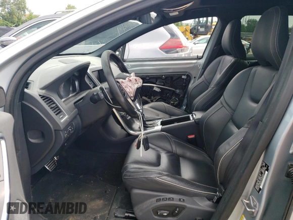 2017 Volvo XC60 R-Design with VIN YV449MRS0H2041504, listed as a Copart auction lot 62804753 with 85,390 mi miles and . Bid and sale history available at DreamBid. Image 7.