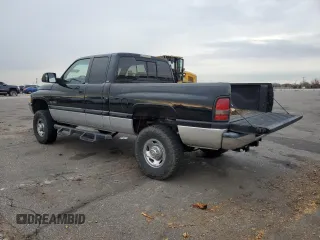 1999 Dodge Ram 2500 with VIN 1B7KF2361XJ517346, listed as a Copart auction lot 78582104 with 302,663 mi miles and Salvage Title. Bid and sale history available at carsss.com. Image 2.