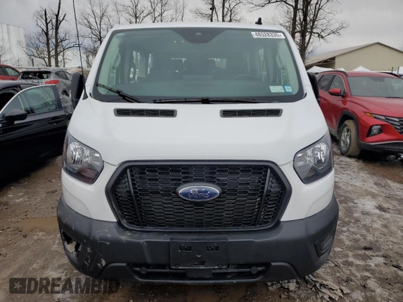2024 Ford Transit Passenger XL with VIN 1FBAX9Y82RKB32407, listed as a Copart auction lot 48528335 with 1,262 mi miles and Salvage Title. Bid and sale history available at DreamBid. Image 5.