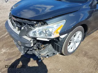 2013 Nissan Altima SV with VIN 1N4AL3AP3DC219229, listed as a IAAI auction lot 41875840 with 141,834 mi miles and . Bid and sale history available at carsss.com. Image 6.
