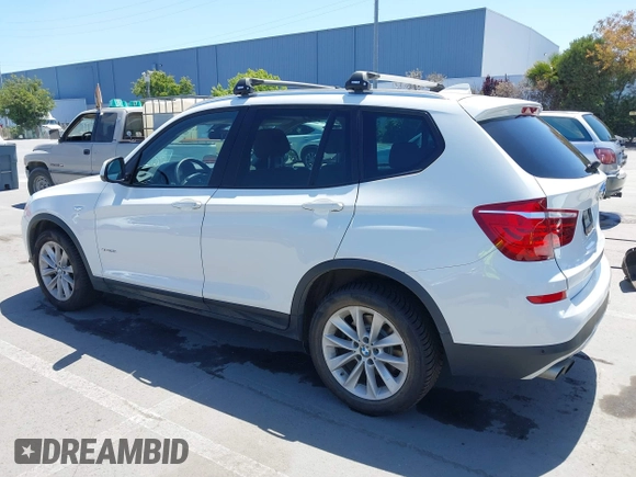 2017 BMW X3 xDrive28i z VIN 5UXWX9C35H0T24703, wystawiony jako IAAI lot #42283472 z przebiegiem 61 993 mil mil oraz . Historia ofert i sprzedaży dostępna na DreamBid. Obrazek 3.