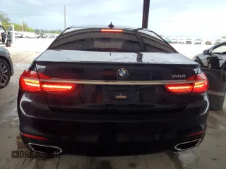 2016 BMW 7 Series 740i z VIN WBA7E2C55GG547752, wystawiony jako Copart lot #59336725 z przebiegiem Nie podano mil oraz Czysty tytuł • Clean title. Historia ofert i sprzedaży dostępna na DreamBid. Obrazek 6.