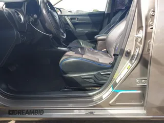 2017 Toyota Corolla L z VIN 5YFBURHE5HP730912, wystawiony jako IAAI lot #41610019 z przebiegiem 61 440 mil mil oraz . Historia ofert i sprzedaży dostępna na DreamBid. Obrazek 6.
