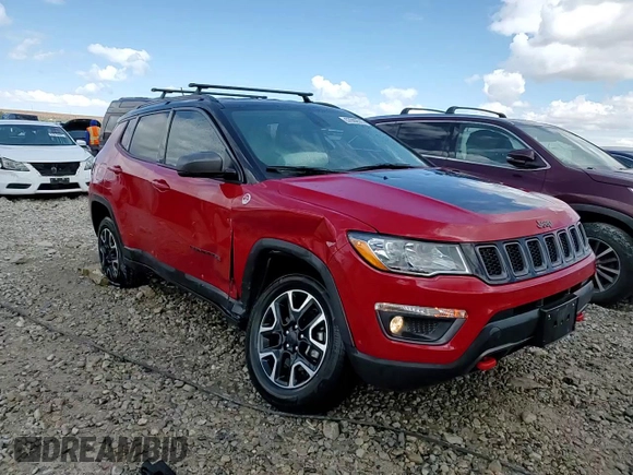 2019 Jeep Compass Trailhawk z VIN 3C4NJDDB6KT795244, wystawiony jako Copart lot #57092515 z przebiegiem 88 307 mil mil oraz Szkoda całkowita • Salvage title. Historia ofert i sprzedaży dostępna na DreamBid. Obrazek 13.