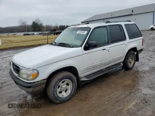 1998 Ford Explorer XLT z VIN 1FMZU32E0WUB20397, wystawiony jako Copart lot #44365985 z przebiegiem 177 291 mil mil oraz Tytuł czysty. Historia ofert i sprzedaży dostępna na DreamBid. Obrazek 1.