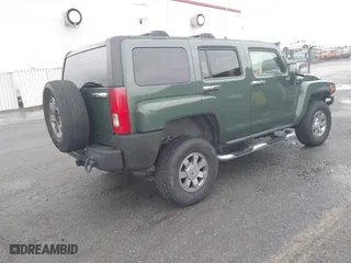 2006 Hummer H3 with VIN 5GTDN136368101786, listed as a IAAI auction lot 41538434 with 251,791 mi miles. Bid and sale history available at carsss.com. Image 4.