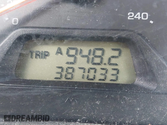 2001 Honda Accord LX z VIN JHMCG56471C028960, wystawiony jako IAAI lot #42223734 z przebiegiem 387 033 mil mil oraz . Historia ofert i sprzedaży dostępna na DreamBid. Obrazek 16.