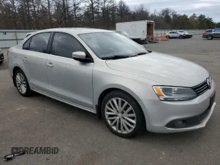 2011 Volkswagen Jetta SEL с VIN 3VWLZ7AJ1BM101094, выставлен на аукционе Copart как лот 53620215 с пробегом 147 414 миль миль и Чистый • Clean title. История ставок и продаж доступна на DreamBid. Изображение 4.