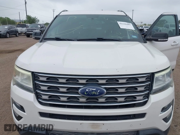 2017 Ford Explorer XLT z VIN 1FM5K7D8XHGC53849, wystawiony jako IAAI lot #42220485 z przebiegiem 135 902 mil mil oraz . Historia ofert i sprzedaży dostępna na DreamBid. Obrazek 6.