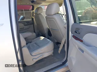 2011 GMC Yukon XL SLT z VIN 1GKS1KE05BR386637, wystawiony jako IAAI lot #41648997 z przebiegiem 162 262 mil mil oraz . Historia ofert i sprzedaży dostępna na DreamBid. Obrazek 8.