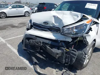 2018 Kia Soul with VIN KNDJN2A25J7539966, listed as a IAAI auction lot 41844263 with 126,286 mi miles. Bid and sale history available at carsss.com. Image 6.