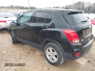 2020 Chevrolet Trax LS with VIN KL7CJKSB5LB321008, listed as a IAAI auction lot 41855276 with 77,473 mi miles. Bid and sale history available at carsss.com. Image 3.