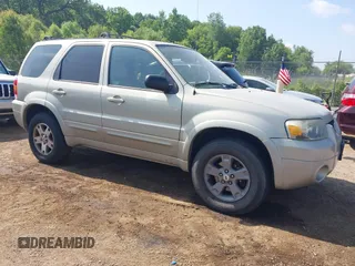 2005 Ford Escape Limited с VIN 1FMYU94175KA06769, выставлен на аукционе IAAI как лот 42532103 с пробегом 129 905 миль миль и . История ставок и продаж доступна на DreamBid. Изображение 1.