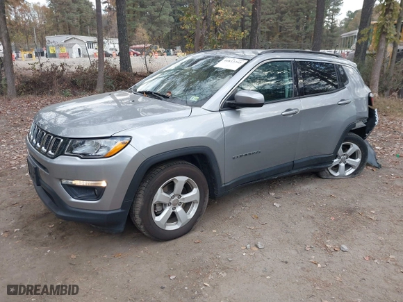 2021 Jeep Compass Altitude with VIN 3C4NJCBB3MT585670, listed as a IAAI auction lot 40813345 with 59,152 mi miles. Bid and sale history available at carsss.com. Image 17.