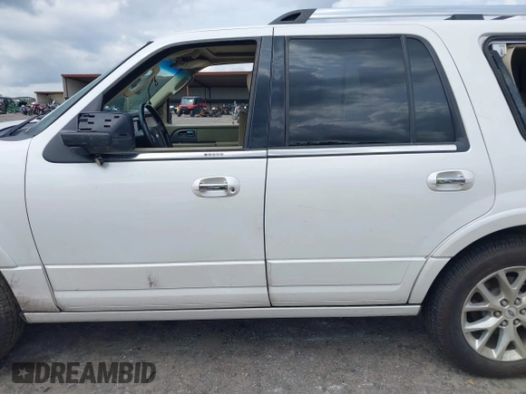 2015 Ford Expedition Limited with VIN 1FMJU2AT5FEF27617, listed as a IAAI auction lot 42120462 with 416,300 mi miles and . Bid and sale history available at DreamBid. Image 14.
