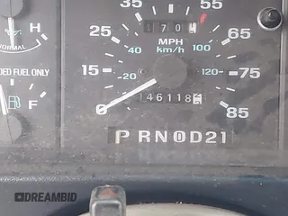 1994 Ford Explorer Eddie Bauer z VIN 1FMDU34XXRUE69130, wystawiony jako IAAI lot #41594121 z przebiegiem 146 118 mil mil oraz . Historia ofert i sprzedaży dostępna na DreamBid. Obrazek 16.