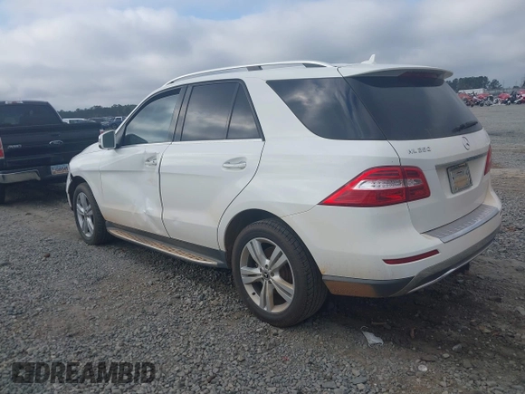 2015 Mercedes-Benz M 350 with VIN 4JGDA5JB6FA564925, listed as a IAAI auction lot 41531961 with 130,466 mi miles and . Bid and sale history available at DreamBid. Image 3.