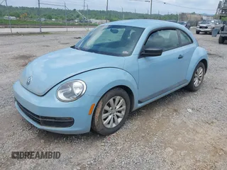 2015 Volkswagen Beetle Fleet Edition z VIN 3VWF17AT5FM611508, wystawiony jako IAAI lot #42441498 z przebiegiem 98 536 mil mil oraz . Historia ofert i sprzedaży dostępna na DreamBid. Obrazek 17.