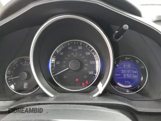 2019 Honda Fit LX z VIN 3HGGK5H47KM722595, wystawiony jako Copart lot #56819975 z przebiegiem 31 371 mil mil oraz Szkoda całkowita • Salvage title. Historia ofert i sprzedaży dostępna na DreamBid. Obrazek 9.