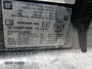 2015 GMC Sierra 2500HD Denali z VIN 1GT120E82FF160626, wystawiony jako Copart lot #57807735 z przebiegiem 193 495 mil mil oraz Szkoda całkowita • Salvage title. Historia ofert i sprzedaży dostępna na DreamBid. Obrazek 13.