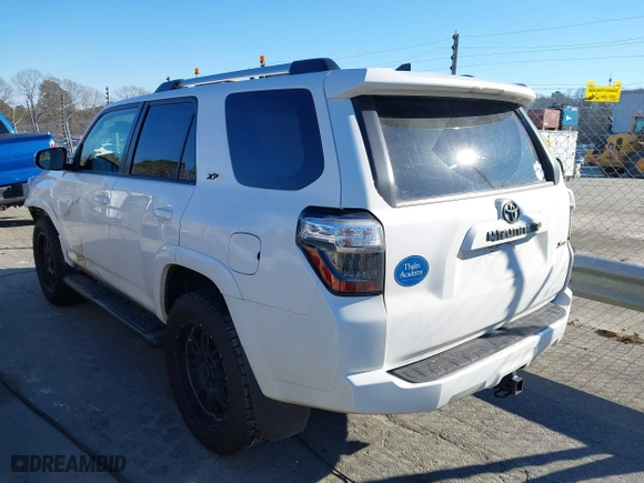 2019 Toyota 4Runner SR5 with VIN JTEBU5JR2K5641997, listed as a IAAI auction lot 41282350 with 102,476 mi miles. Bid and sale history available at carsss.com. Image 3.