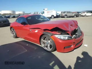 2012 BMW Z4 sDrive35is with VIN WBALM1C58CE633610, listed as a Copart auction lot 42824955 with 84,901 mi miles and Salvage Title. Bid and sale history available at carsss.com. Image 4.