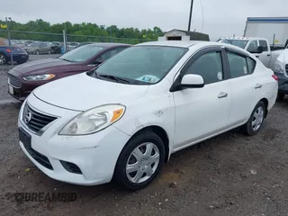 2012 Nissan Versa SV с VIN 3N1CN7AP1CL865556, выставлен на аукционе IAAI как лот 42264191 с пробегом 122 481 миль миль и . История ставок и продаж доступна на DreamBid. Изображение 2.