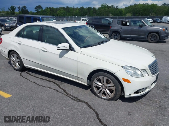 2011 Mercedes-Benz E-Class E 350 Luxury with VIN WDDHF8HB0BA422696, listed as a IAAI auction lot 42006732 with 147,653 mi miles. Bid and sale history available at carsss.com. Image 1.