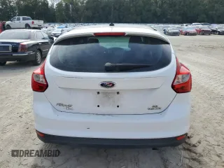 2014 Ford Focus SE with VIN 1FADP3K25EL224700, listed as a Copart auction lot 81809534 with 114,136 mi miles and Clean Title. Bid and sale history available at carsss.com. Image 6.
