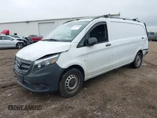 2021 Mercedes-Benz Metris Cargo z VIN W1YV0CEY8M3839772, wystawiony jako IAAI lot #42173555 z przebiegiem 97 502 mil mil oraz . Historia ofert i sprzedaży dostępna na DreamBid. Obrazek 2.