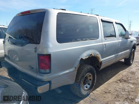 2001 Ford Excursion XLT z VIN 1FMNU41S41EC12353, wystawiony jako IAAI lot #41573845 z przebiegiem 198 777 mil mil oraz . Historia ofert i sprzedaży dostępna na DreamBid. Obrazek 4.