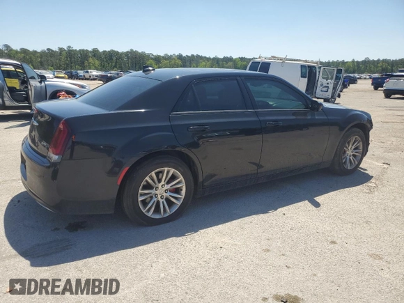 2018 Chrysler 300 S z VIN 2C3CCABG6JH222709, wystawiony jako Copart lot #52041445 z przebiegiem 145 578 mil mil oraz Szkoda całkowita • Salvage title. Historia ofert i sprzedaży dostępna na DreamBid. Obrazek 3.